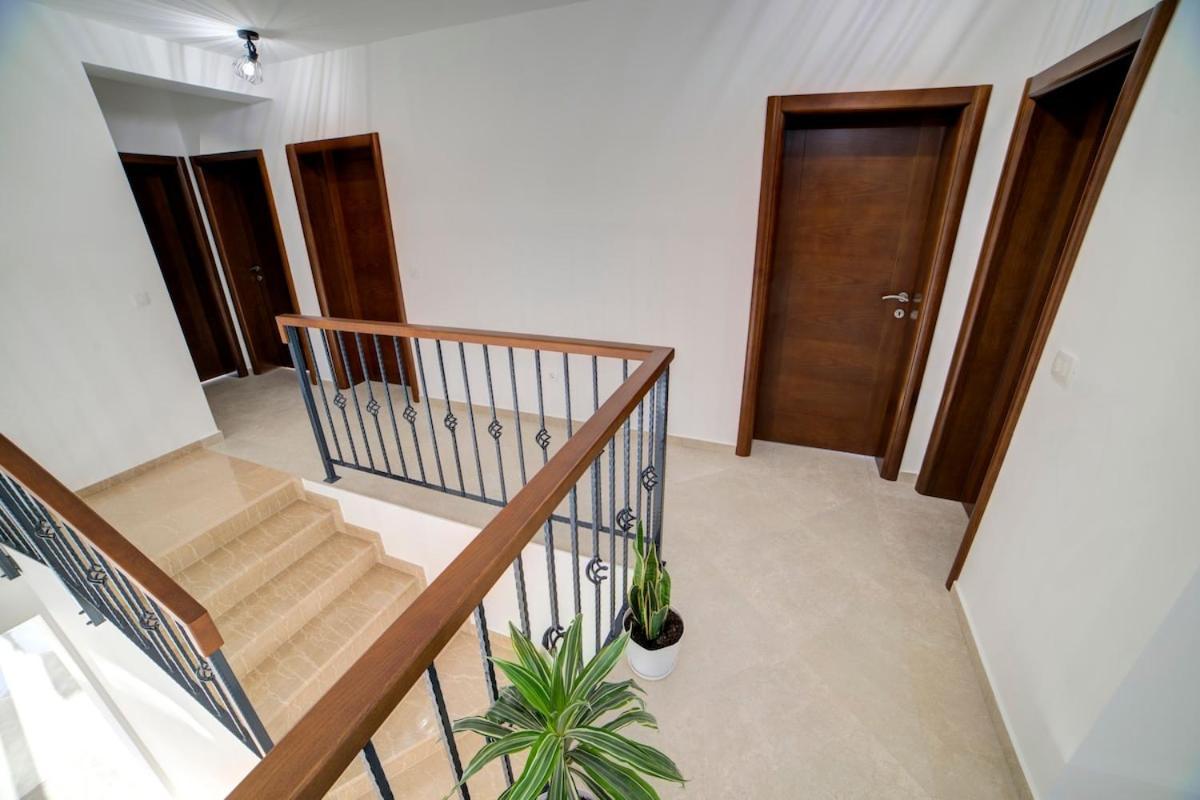 Villa Jelena With Private Pool - Lapcici Будва Екстер'єр фото
