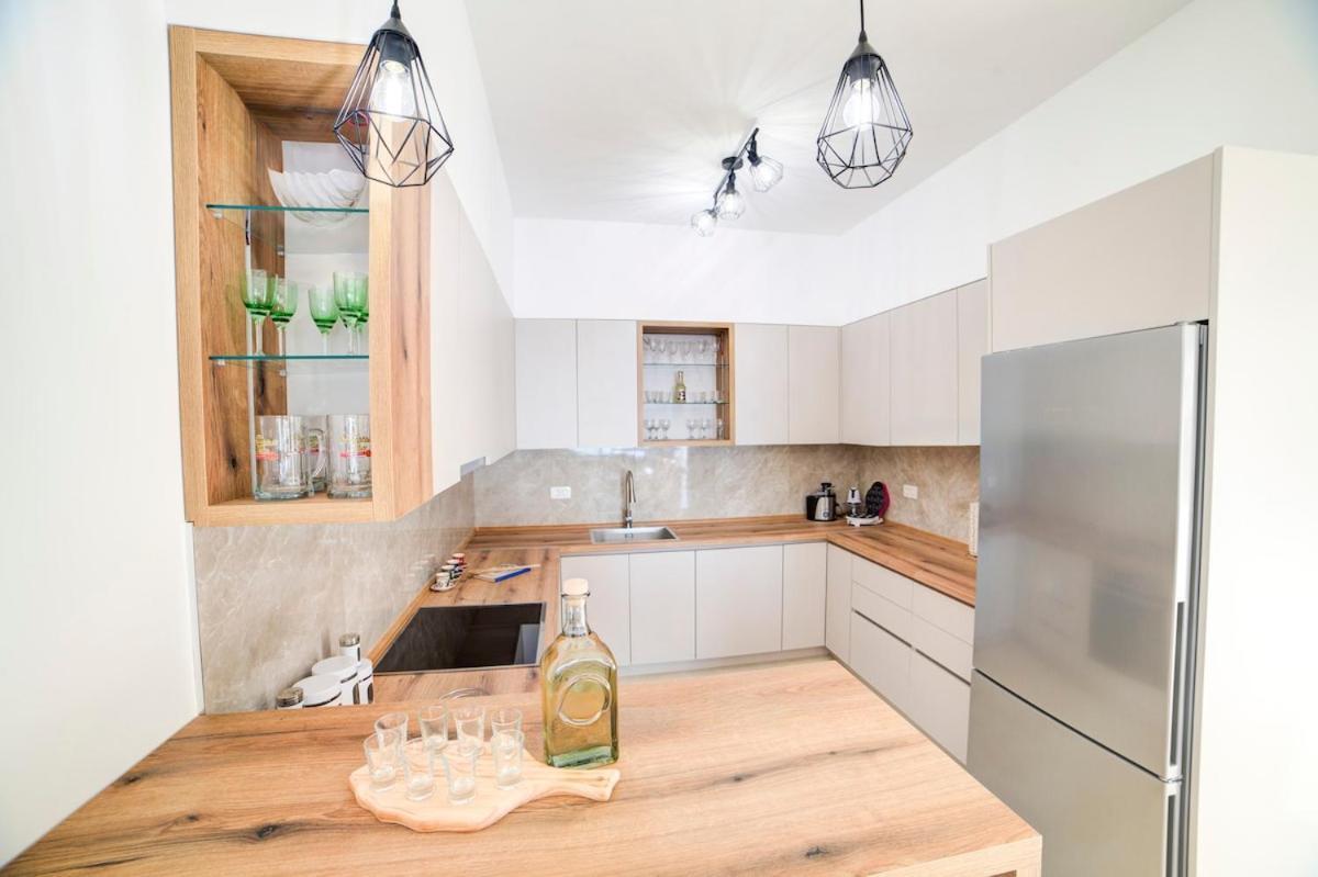 Villa Jelena With Private Pool - Lapcici Будва Екстер'єр фото
